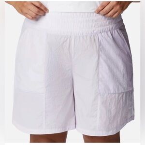 Columbia Women's Boundless Trek Shorts. -NWT-0197
